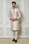 Buy_Samyukta Singhania_White Cotton Silk Printed Flower Kurta Set_at_Aza_Fashions