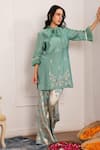 Buy_Pairaahan_Green Kurta Chanderi Embroidered Sequin Tie-up Pearl Embellished With Pant _at_Aza_Fashions