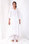 Buy_Khat_White Poplin, Cotton Embroidery V-neck Flower Kurta And Pant Set _at_Aza_Fashions