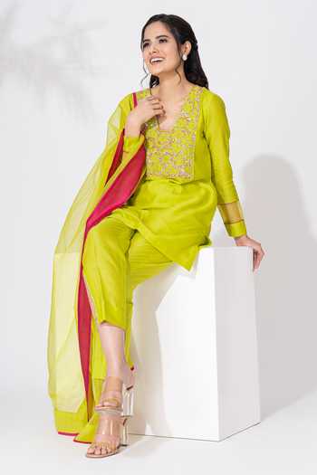 The Aarya_Green Chanderi, Viscose, Organza Sequins, Beads, Embroidery V-neck Kurta Set _Online_at_Aza_Fashions