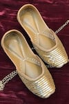 Buy_Cilwana Studio_Gold Embroidered Sequin Juttis _at_Aza_Fashions