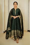 Buy_Safaa_Green Vegan Silk Lining Shantoon Woven Flower Notched The Rizwana Kurta Set _at_Aza_Fashions