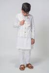 Buy_Tiber Taber_White Cotton Embroidery Heart Bundi And Pant Set _at_Aza_Fashions