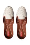 Buy_Imlee Jaipur_Off White Embroidered Leaf Moccasin Juttis _at_Aza_Fashions