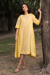 Buy_Dhaari_Yellow Handwoven Cotton Silk Hand Painted And Embroidered Floral Pattern Gathered _at_Aza_Fashions