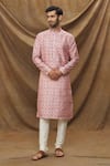 Buy_Samyukta Singhania_Pink Kurta Jacquard Banarasi Silk Embroidered Thread Floral Pattern Set _at_Aza_Fashions