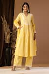 Buy_Abbaran_Yellow Cotton Printed Bloom V Neck Kurta Palazzo Set _at_Aza_Fashions