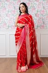 Buy_Paaprika_Pink Mashru Silk Handwoven Floral Patterns Zari Saree  _at_Aza_Fashions