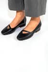 Buy_OCEEDEE_Black Gwen Square Toe Block Heels _at_Aza_Fashions