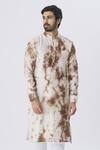 Buy_Gaurav Katta_White Chanderi Tie-dye Kurta _at_Aza_Fashions