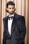 Buy_Ankit V Kapoor_Black Suiting Hand Embroidered Shawl Collar Tuxedo Set _Online_at_Aza_Fashions