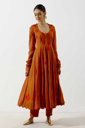 Label Earthen_Brown Cotton Mul Floral V Neck Aprajita Anarkali And Pant Set _Online_at_Aza_Fashions