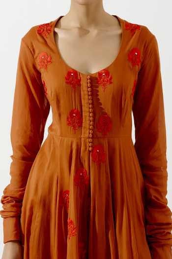 Shop_Label Earthen_Brown Cotton Mul Floral V Neck Aprajita Anarkali And Pant Set _Online_at_Aza_Fashions