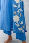 Buy_Devnaagri_Blue Silk Chanderi Embroidered Thread And Floral Pattern V Neck Straight Kurta Set _Online_at_Aza_Fashions