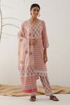 Buy_Abbaran_Pink Print Geometric Motifs V Neck Straight Kurta Set  _at_Aza_Fashions