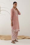 Abbaran_Pink Print Geometric Motifs V Neck Straight Kurta Set  _Online_at_Aza_Fashions