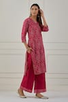 Buy_Musal_Fuchsia 100% Cotton Printed Bandhani V Neck Gulab Kurta Pant Set _Online_at_Aza_Fashions