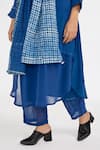 Jayati Goenka_Blue Natural Dyed Plain Mandarin Collar Kurta Set With Hand Block Print Stole _at_Aza_Fashions