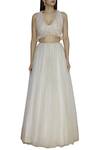 Buy_Shehlaa Khan_White Tulle Satin V Neck Embroidered Bridal Lehenga Set _Online_at_Aza_Fashions