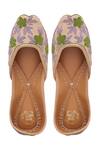 Buy_Vareli Bafna_Beige Floral Zardozi Embroidered Juttis _at_Aza_Fashions