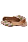 Vareli Bafna_Beige Floral Zardozi Embroidered Juttis _Online_at_Aza_Fashions