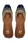 Buy_Vareli Bafna_Blue Zardozi Pearl Embroidered Juttis _at_Aza_Fashions