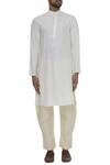 Diva'ni_Off White Scallop Embroidered Sherwani With Pant And Inner Kurta_Online_at_Aza_Fashions