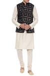 Buy_Mayank Modi - Men_Grey Geometric Print Nehru Jacket_at_Aza_Fashions