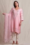 Buy_Sue Mue_Pink Jute V Neck Handloom Embroidered Kurta Set _Online_at_Aza_Fashions