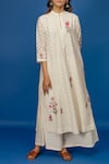 Buy_Anju Modi_Off White Banarasi Chanderi Embroidered Kurta Set_at_Aza_Fashions