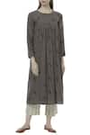 Buy_Sagaa by Vanita_Grey Round Neck Jamdani Kurta Set  _at_Aza_Fashions