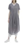 Buy_Urvashi Kaur_Grey Organic Cotton V-shaped Neckline Draped Kurta _at_Aza_Fashions