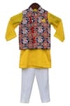 Buy_Fayon Kids_White Cotton, Silk Bundi Kurta Set _at_Aza_Fashions
