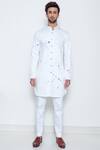 Buy_Arjuun Kilachand_Off White Cotton Satin Hand Painted Kurta _at_Aza_Fashions