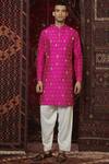 Buy_Qbik_Pink Raw Silk Ikat Kurta Set _at_Aza_Fashions