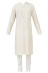 Buy_Vanshik_Off White Chanderi Silk Kurta Set _Online_at_Aza_Fashions