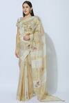 Prama By Pratima Pandey_Off White Maheshwari Silk Round Handwoven Saree Set  _Online_at_Aza_Fashions