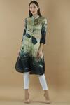 Buy_Yavi_Green Silk Mandarin Collar Printed Tunic _at_Aza_Fashions