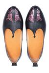Shop_Waraq_Black Printed Juttis _at_Aza_Fashions