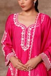 Shop_Ajiesh Oberoi_Pink Cotton Silk Leaf Neck Embroidered Kurta Set _Online_at_Aza_Fashions