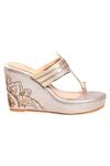 Nidhi Bhandari_Gold Applique Matte Kolhapuri Wedges_Online_at_Aza_Fashions