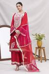 Ekta Singh_Red Silk Round Panelled Kurta Set  _Online_at_Aza_Fashions