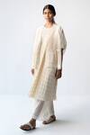 Buy Urvashi Kaur Off White Kota Doria V-neck Zari Cotton Half Sleeve Jacket at Aza Fashions Buy_Urvashi Kaur_Off White Kota Doria V-neck Zari Cotton Half Sleeve Jacket _at_Aza_Fashions