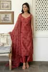 Buy_Taro_Red Kurta And Pant Handwoven Chanderi Silk Embroidery Sweetheart Set For Women_at_Aza_Fashions