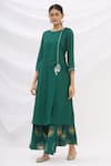 Buy_17:17 By Simmi Saboo_Green Chanderi Silk Embroidery Round Kurta And Pant Set _at_Aza_Fashions