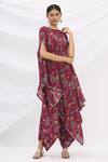 Buy_17:17 By Simmi Saboo_Maroon Chanderi Silk Embroidery Round Kurta And Pant Set _Online_at_Aza_Fashions