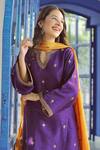 Pairaahan_Purple Kurta Raw Silk Embroidery V Neck Set _at_Aza_Fashions