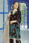 Buy_Pairaahan_Green Kurta And Pant Premium Velvet Silk Embroidery Notched Set _Online_at_Aza_Fashions