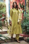 Buy_House Of Pink_Green Bottom Cotton Satin, Kurta And Dupatta Chanderi Band Set _at_Aza_Fashions