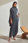 Twenty Nine_Grey Linen Satin Solid Pant _Online_at_Aza_Fashions
